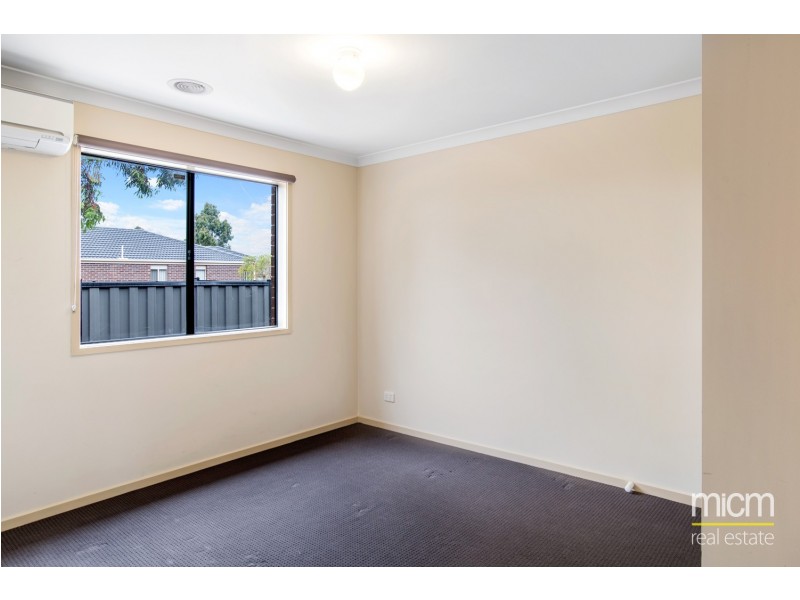 68 Breasley Parkway, Point Cook VIC 3030