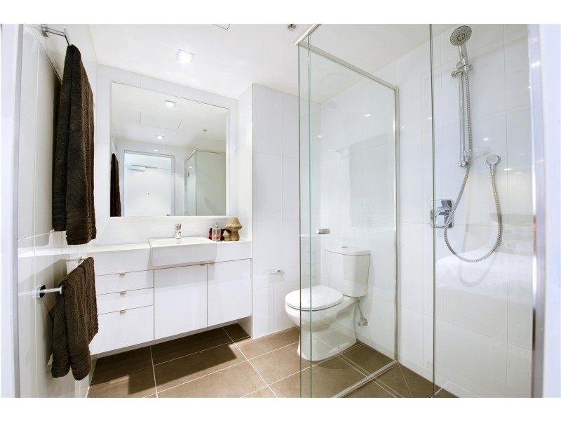 REF 23469/53 Batman Street, West Melbourne VIC 3003
