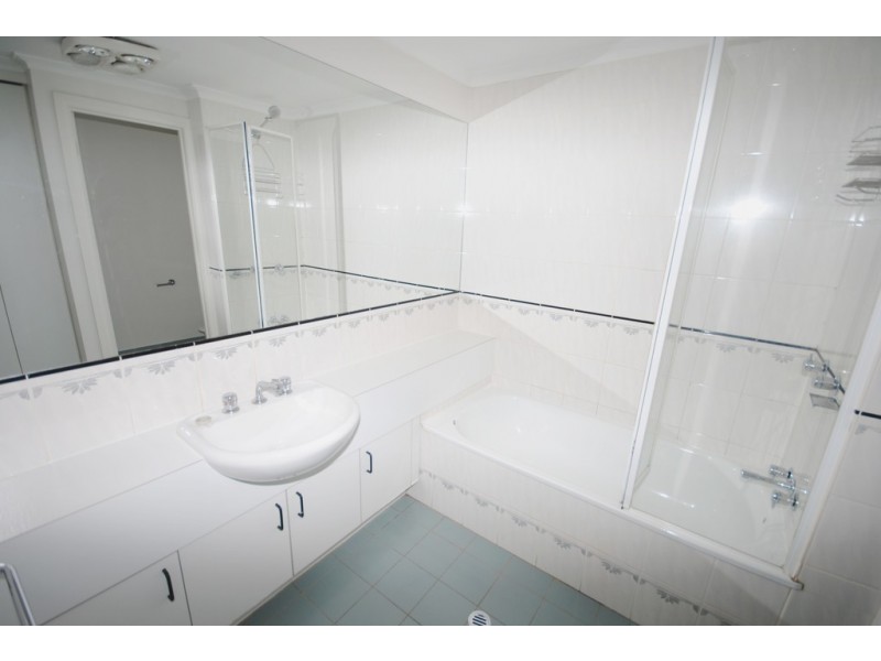 REF 43389/56 Leicester Street, Carlton VIC 3053