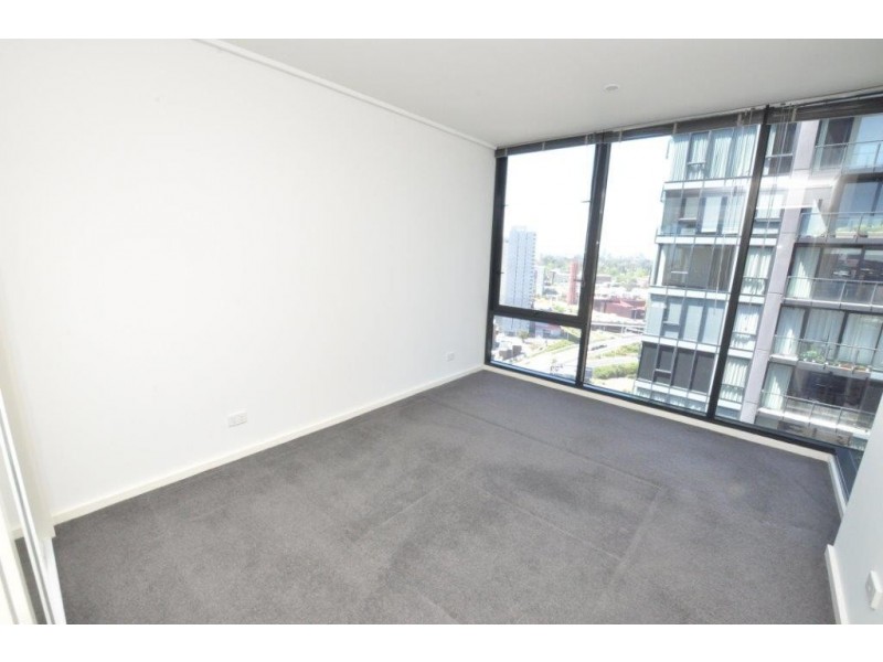 REF 23477/173 City Road, Southbank VIC 3006