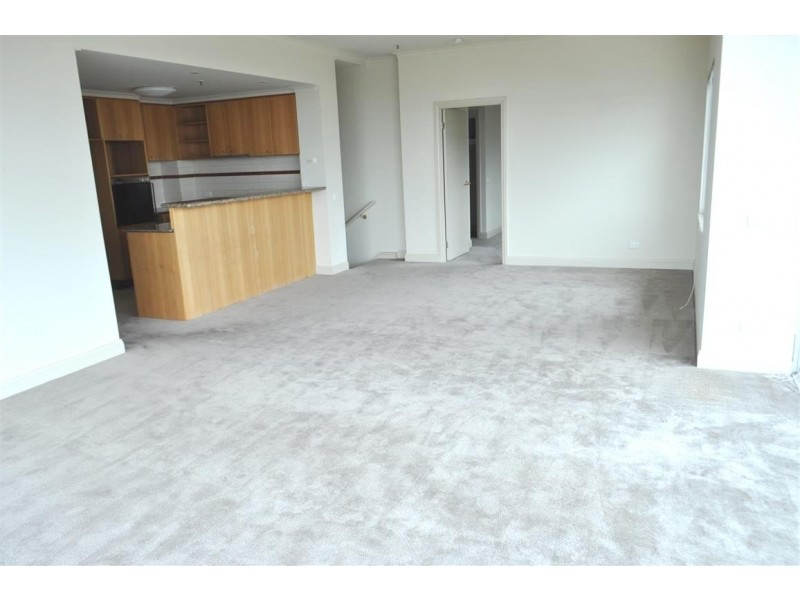 REF 33320/8 Wells Street, Southbank VIC 3006