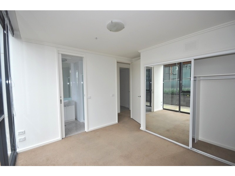 REF 23480/88 Kavanagh Street, Southbank VIC 3006