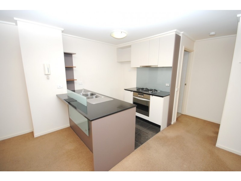 REF 33398/100 Kavanagh Street, Southbank VIC 3006