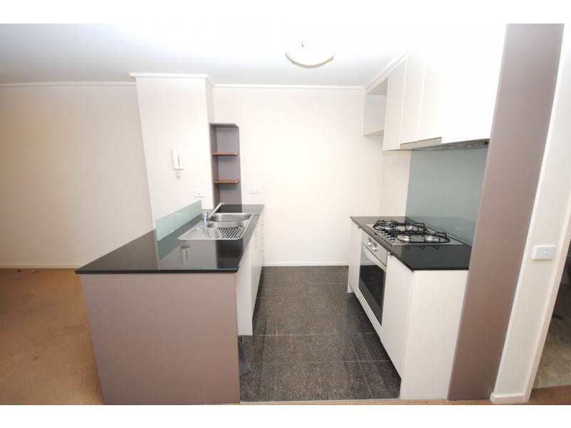 REF 33398/100 Kavanagh Street, Southbank VIC 3006