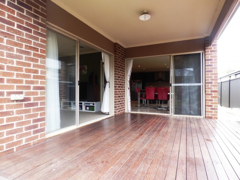 32 Pearce Circuit, Point Cook VIC 3030