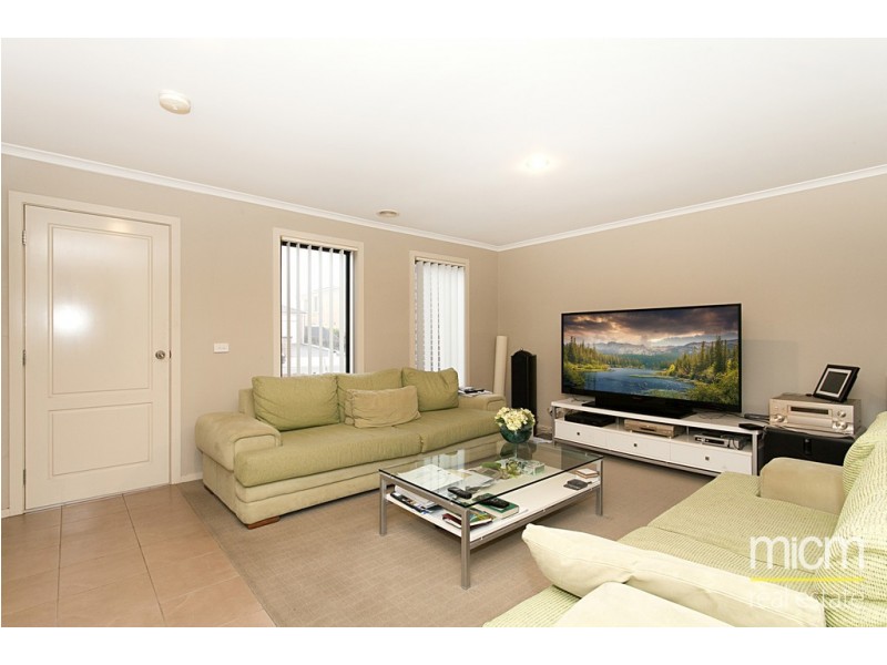 16 Balmain Circuit, Taylors Hill VIC 3037