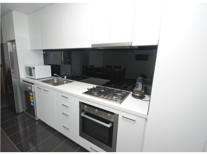 REF 23499/241 City Road, Southbank VIC 3006