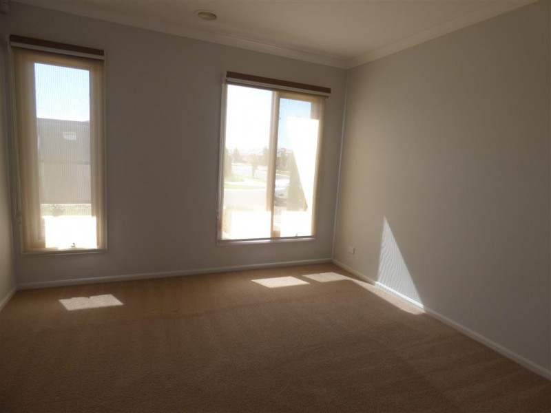 16 Gallant Road, Point Cook VIC 3030