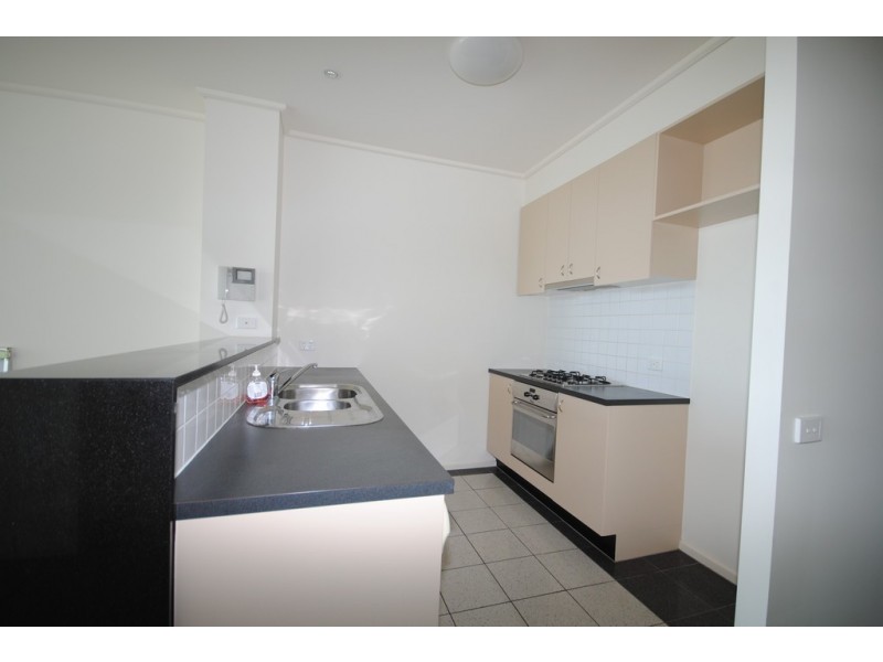 REF 23502/83 Whiteman Street, Southbank VIC 3006