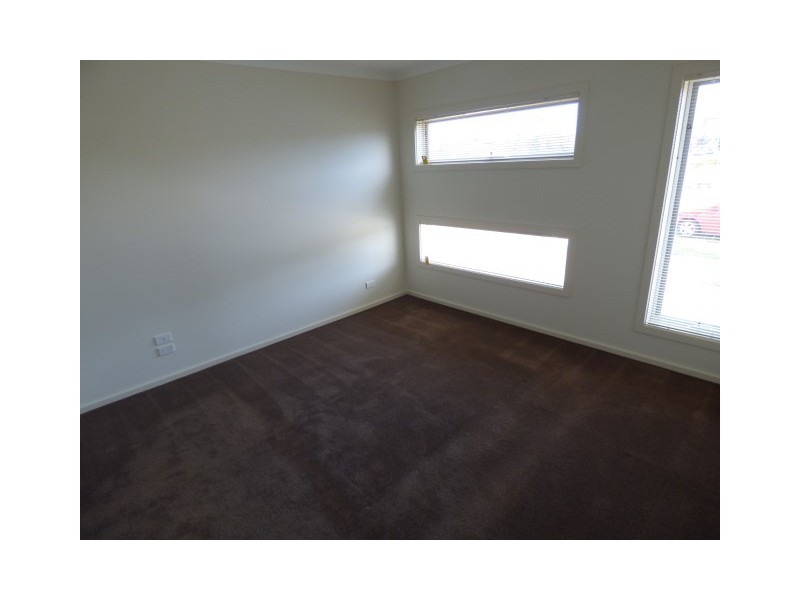 57 Barnstormer Boulevard, Point Cook VIC 3030