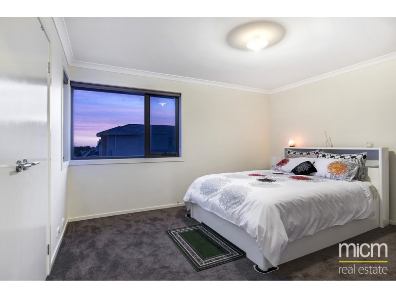 19 Chapel Street, Point Cook VIC 3030