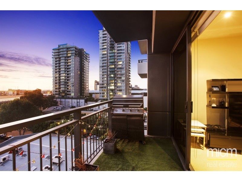 808/80 Clarendon Street, Southbank VIC 3006
