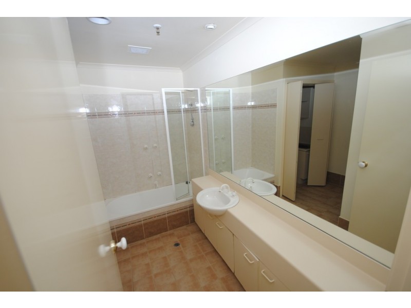REF 23523/83 Queensbridge Street, Southbank VIC 3006