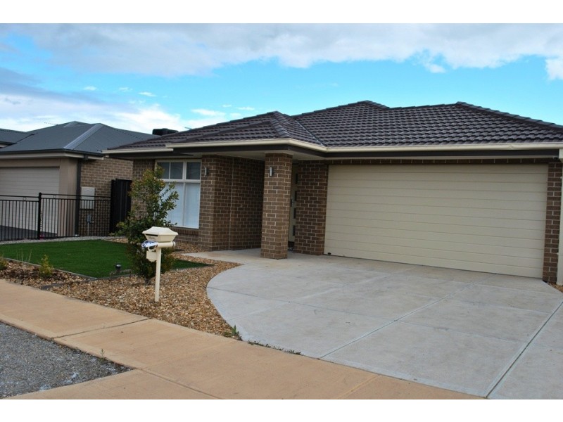 6 Bevan Court, Point Cook VIC 3030