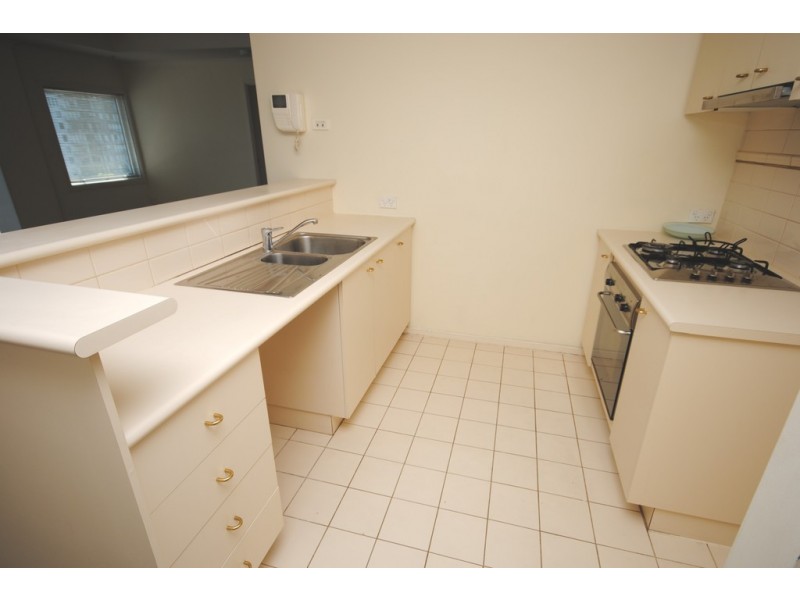 REF 23525/88 Park Street, South Melbourne VIC 3205