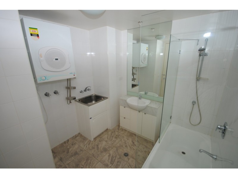 REF 23535/100 Kavanagh Street, Southbank VIC 3006