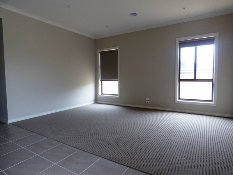 10 Barleycorn Street, Point Cook VIC 3030