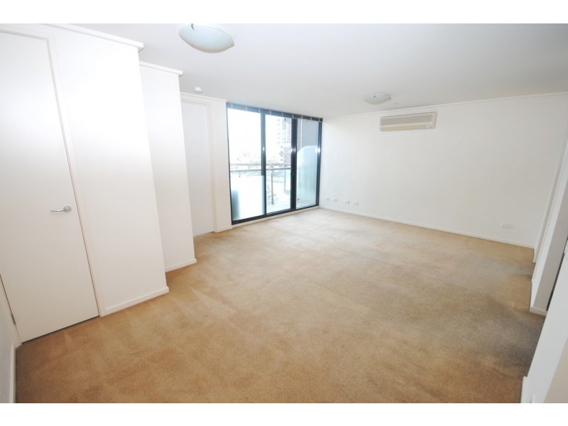 REF 23544/100 Kavanagh Street, Southbank VIC 3006