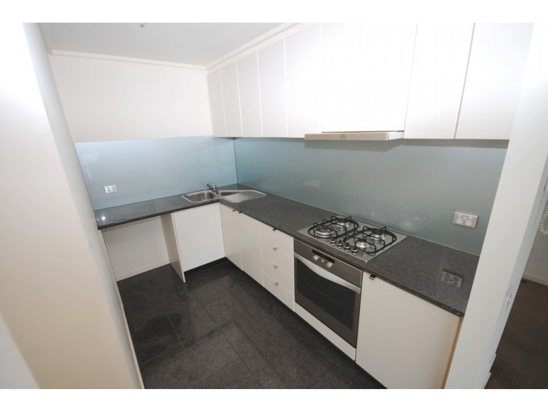 REF 23544/100 Kavanagh Street, Southbank VIC 3006