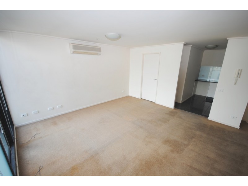 REF 23544/100 Kavanagh Street, Southbank VIC 3006
