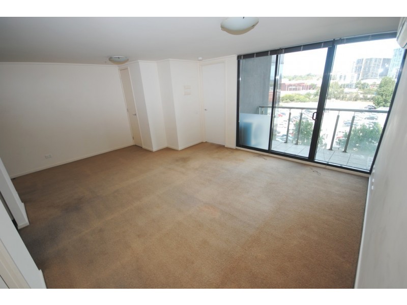 REF 23544/100 Kavanagh Street, Southbank VIC 3006