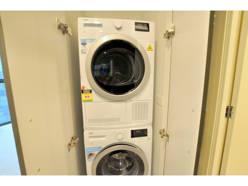 1706/33 Clarke Street, Southbank VIC 3006