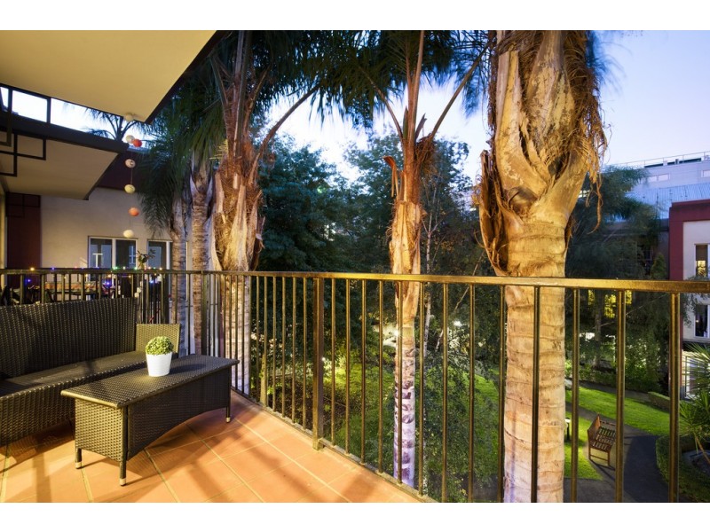 33/52 Leicester Street, Carlton VIC 3053