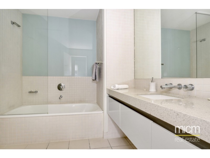 502G/93 Dow Street, Port Melbourne VIC 3207