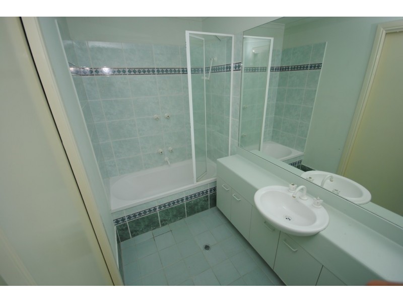 REF 23551/83 Queensbridge Street, Southbank VIC 3006