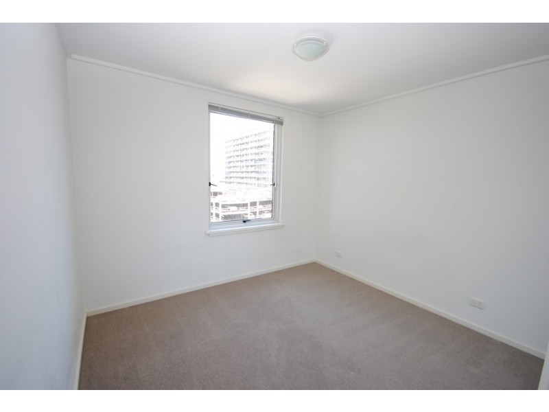 REF 23552/28 Bank Street, South Melbourne VIC 3205