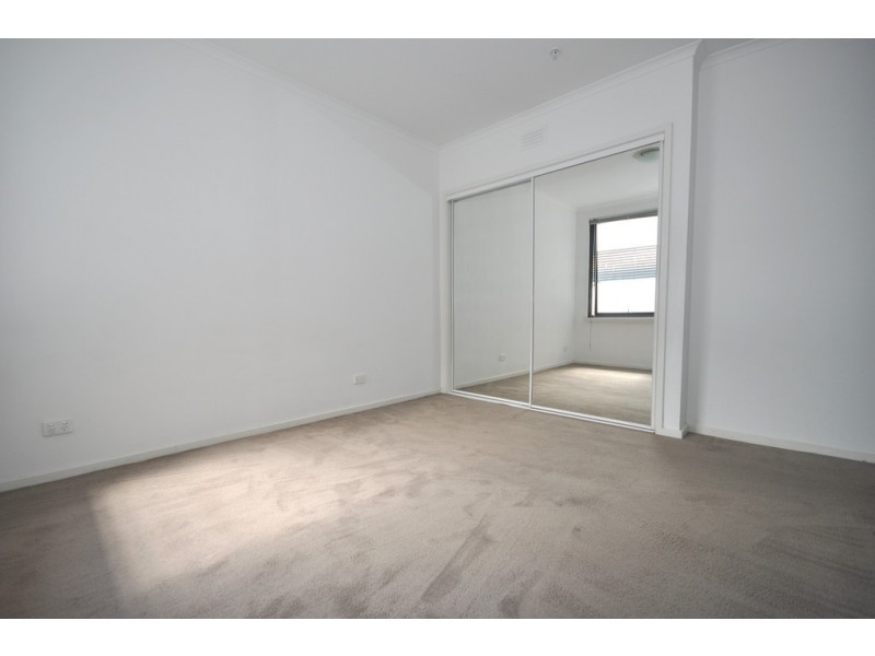 REF 23554/69 Dorcas Street, South Melbourne VIC 3205