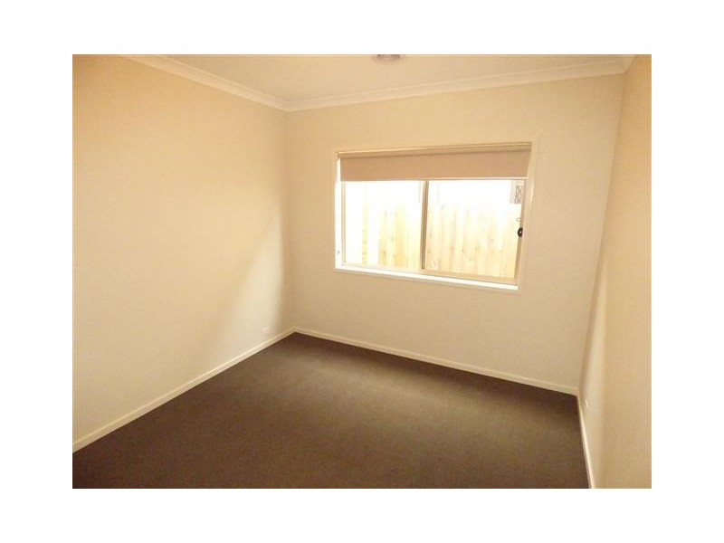 25 Whisper Boulevard, Point Cook VIC 3030