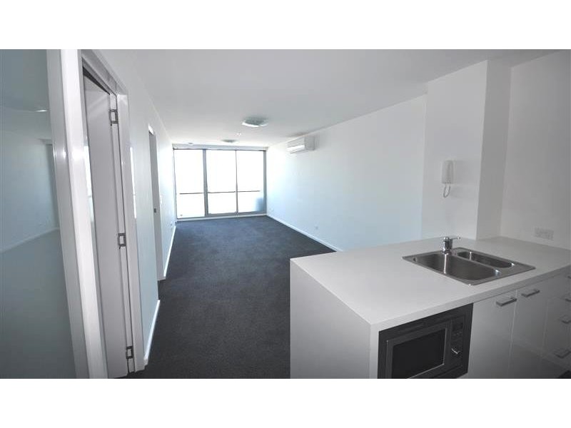 REF 23560/241 City Road, Southbank VIC 3006