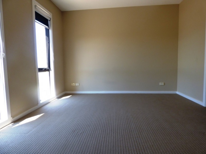 19 Hyde Park Terrace, Point Cook VIC 3030