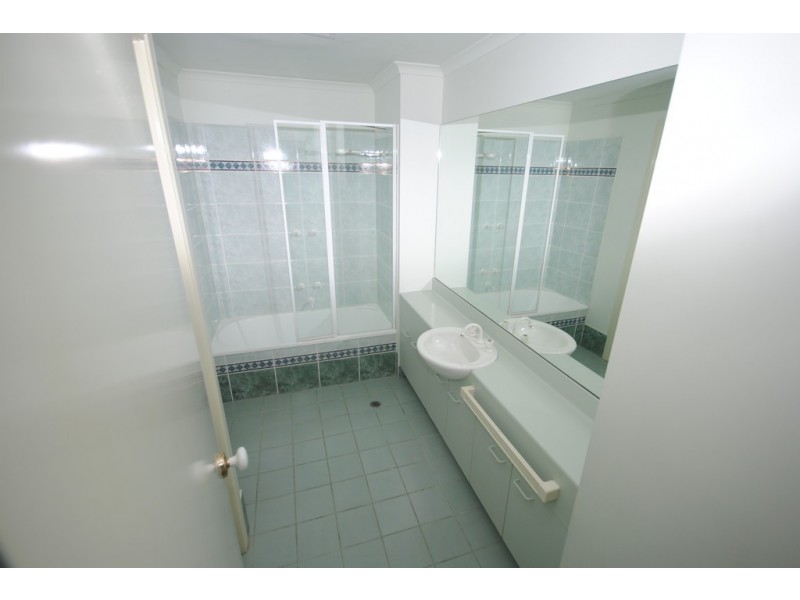 REF 23567/83 Queensbridge Street, Southbank VIC 3006