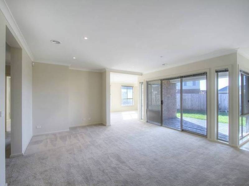 13 Earth Street, Point Cook VIC 3030