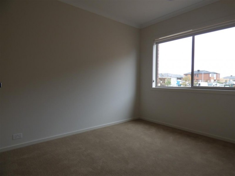 60 Sunnybank Drive, Point Cook VIC 3030