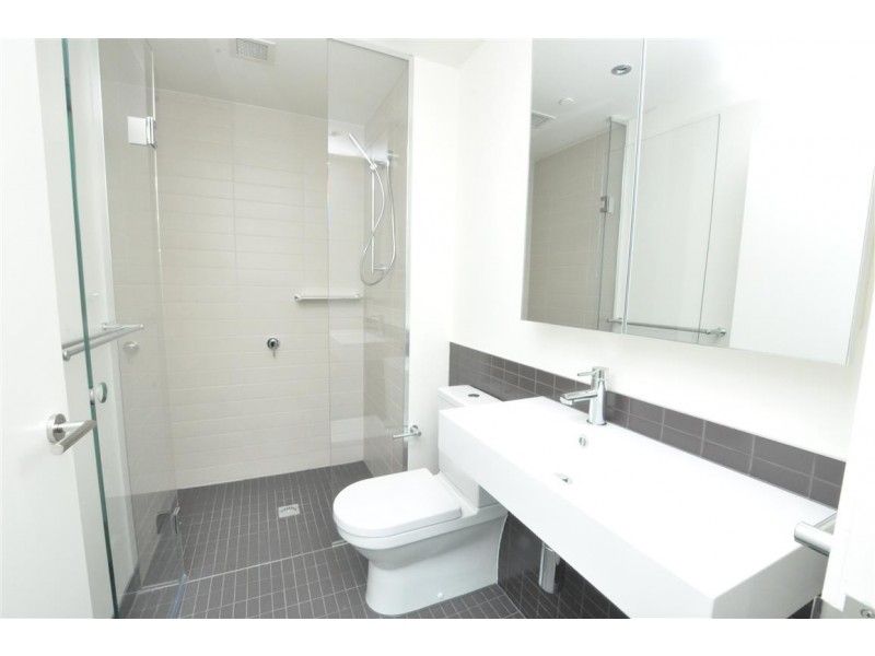 1a/9 Waterside Place, Docklands VIC 3008