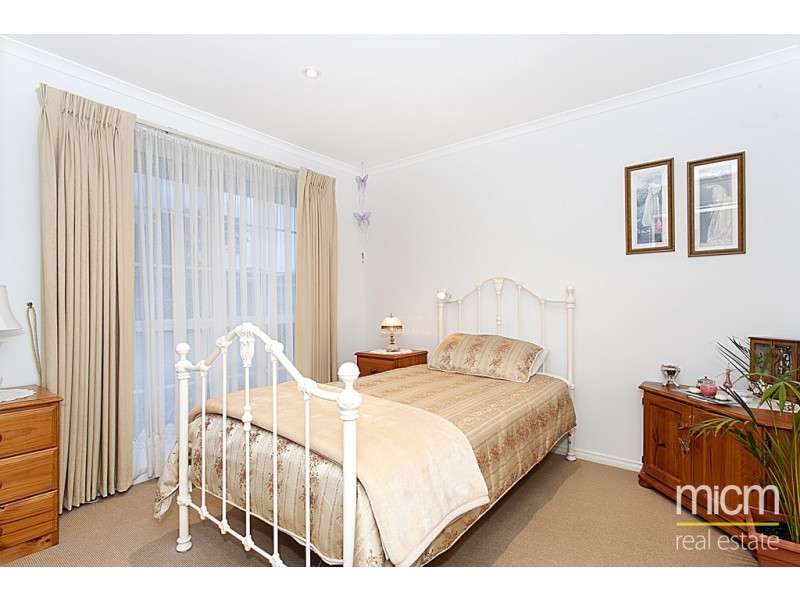 6/23-25 Finch Road, Werribee South VIC 3030