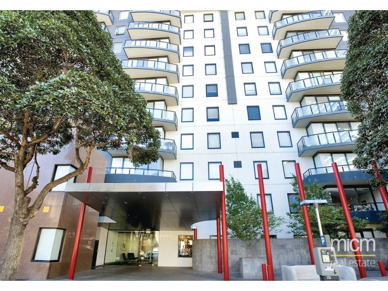 REF 23589/28 Bank Street, South Melbourne VIC 3205