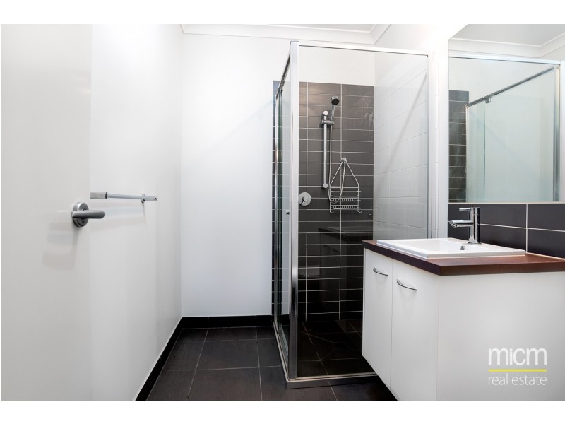 1 Reef Walk, Point Cook VIC 3030