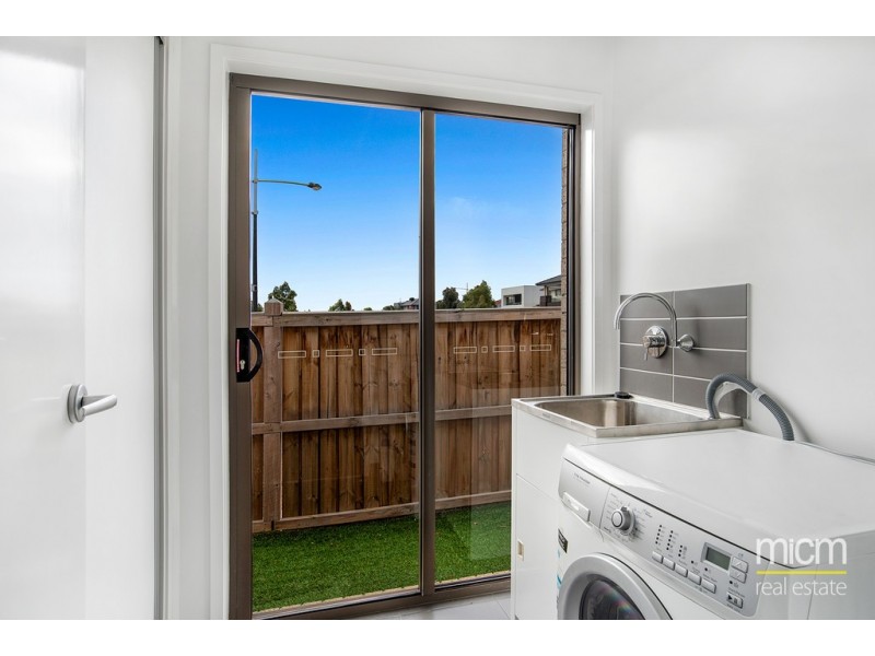 1 Reef Walk, Point Cook VIC 3030