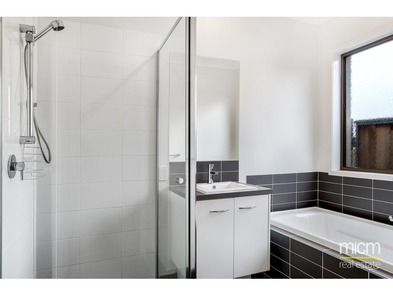 1 Reef Walk, Point Cook VIC 3030