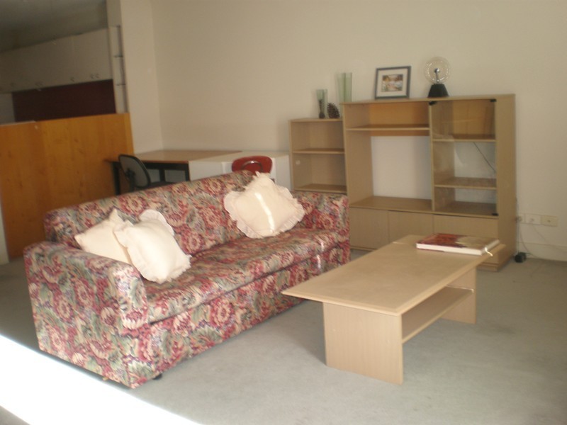 6/205 Cardigan Street, Carlton VIC 3053