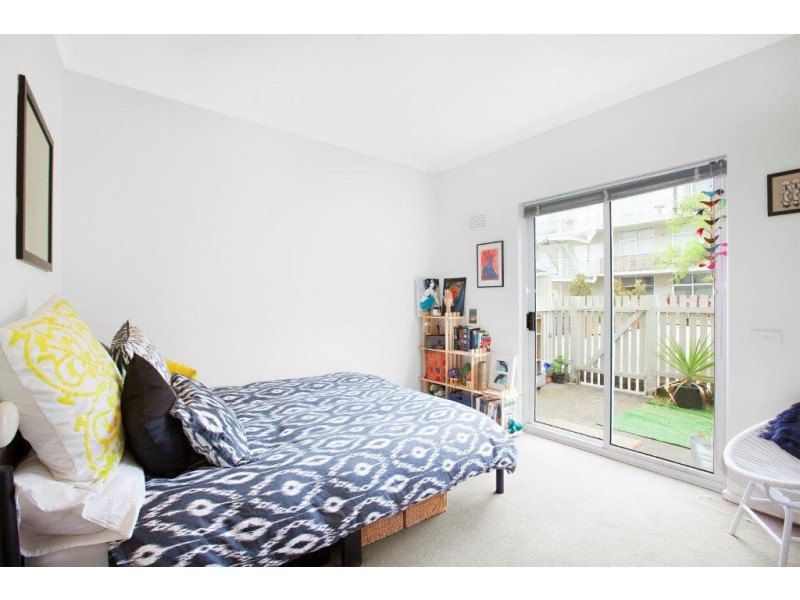 REF 23600/1062 Lygon Street, Carlton North VIC 3054