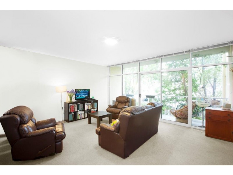 REF 23600/1062 Lygon Street, Carlton North VIC 3054