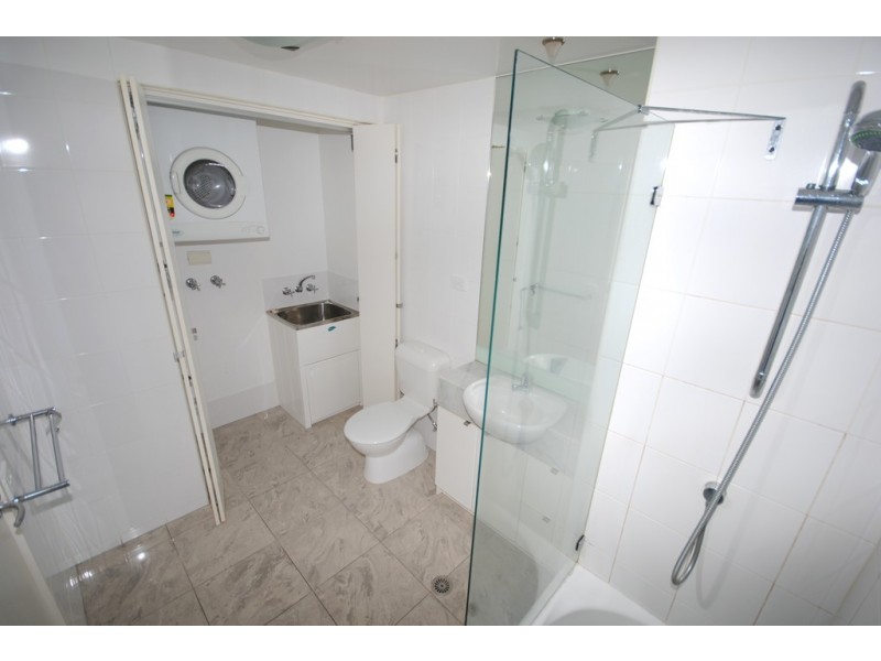 REF 23609/183 City Road, Southbank VIC 3006