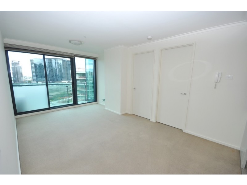 REF 23627/180 City Road, Southbank VIC 3006