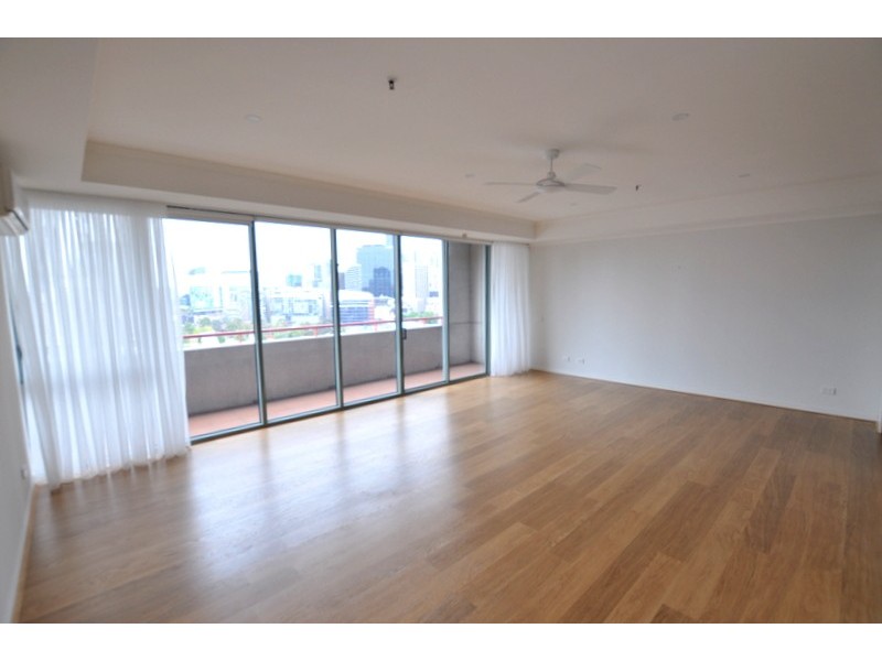 REF 23637/83 Queensbridge Street, Southbank VIC 3006