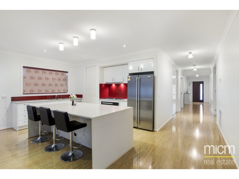 18 Trimotor Road, Point Cook VIC 3030
